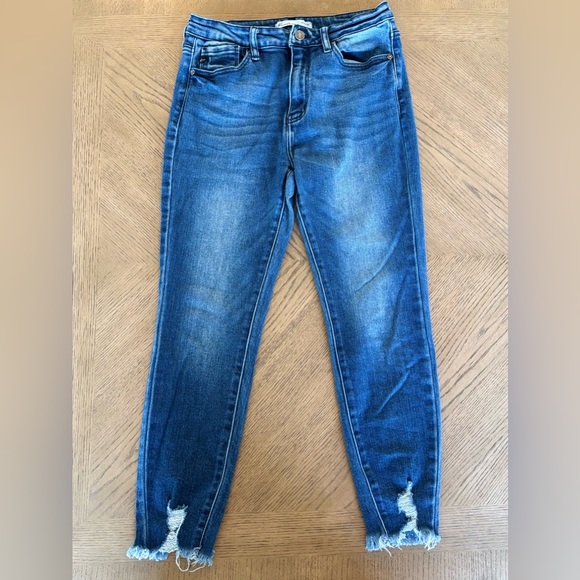 KanCan Frayed Hem Cropped Jeans in Indigo - Picture 4 of 7